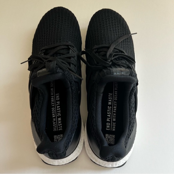 Men’s Adidas Ultraboost - Picture 4 of 7